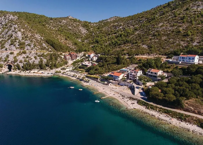 3 Bedroom Gorgeous In *