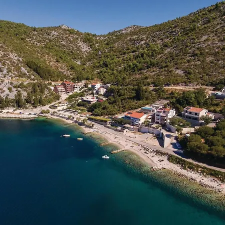 3 Bedroom Gorgeous In *