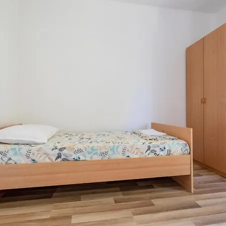3 Bedroom Awesome In Kremena