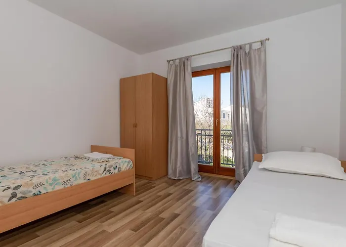 3 Bedroom Gorgeous In *